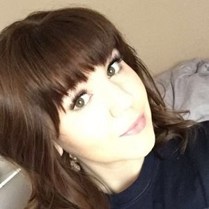 Meet your Posher, Carrie